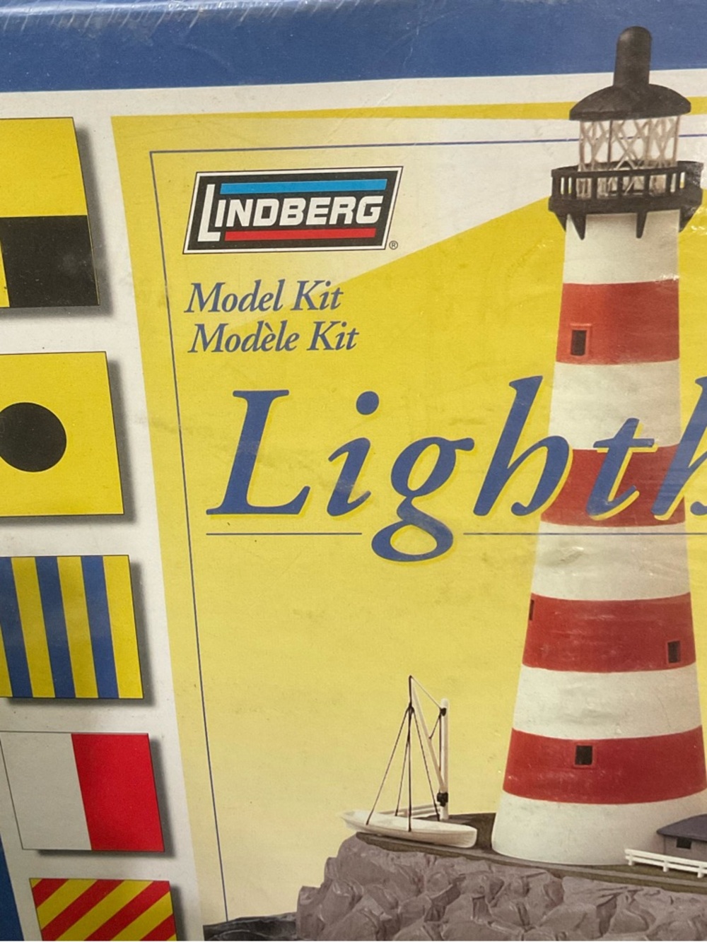 Lindberg Lighthouse Model Kit - Picture 2 of 6